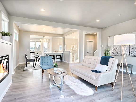 5th image of 1037 105th Avenue Ct E #56
