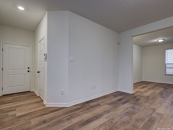 5th image of 4722 Pico Pico St