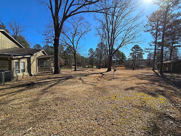 3rd image of 470 Judge Ashley Dr