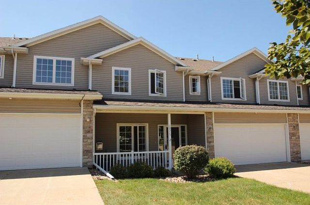 1st image of 10515 Hickory Dr APT 2