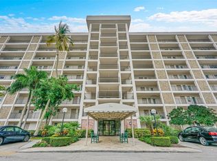 3150 N Palm Aire Dr APT 403, Pompano Beach, FL 33069