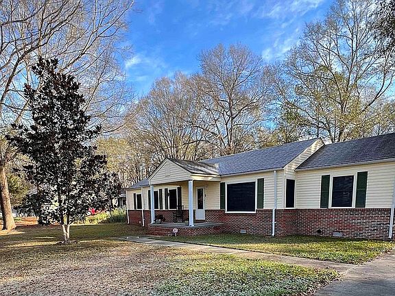 2nd image of 602 Autauga St