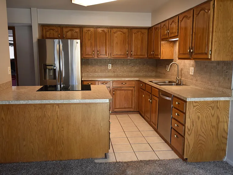 6143 Little Pine Cir — Photo 4