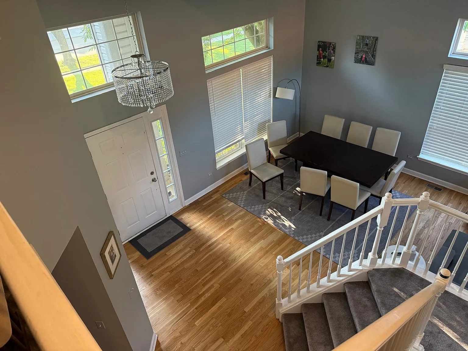 5 bed, 2293 sqft, $3,999 — Photo 3