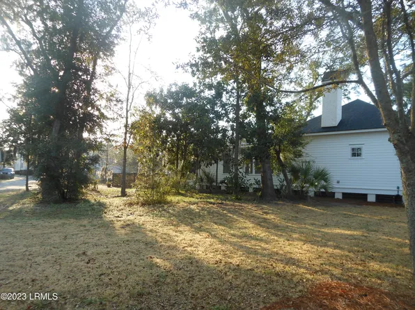 18 City Walk Way, Beaufort, SC 29902