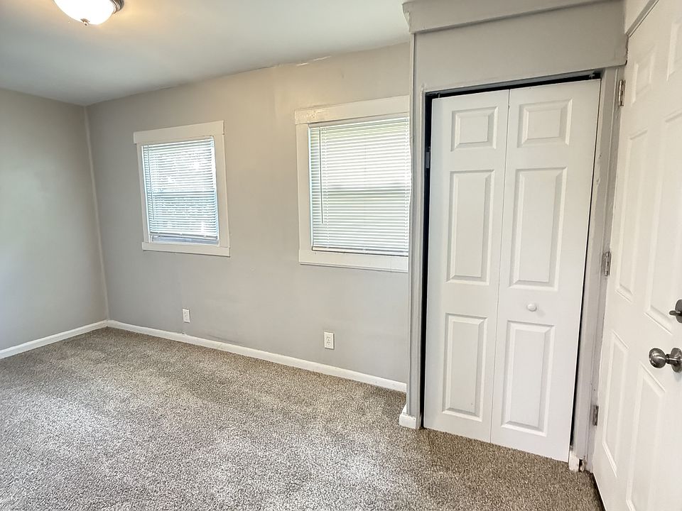1st image of 2422 Warren St