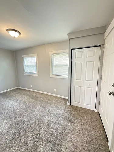 2422 Warren St Photo 1