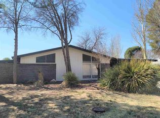 3114 Encanto Dr, Roswell, NM 88201