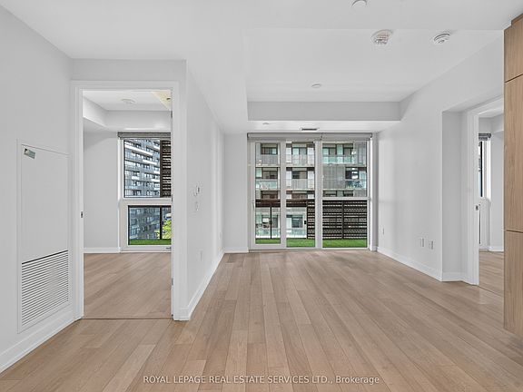 5th image of 39 Roehampton Ave #1506