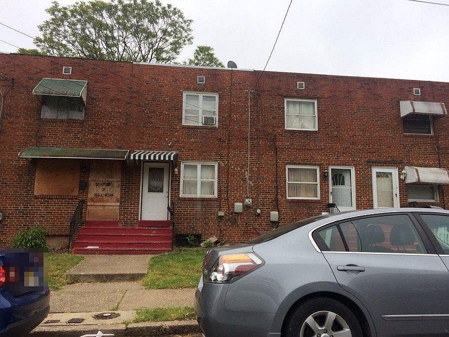 2nd image of 3042 Waldorf Ave