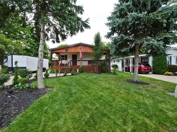 775 Thomas Ln, Angola, NY 14006