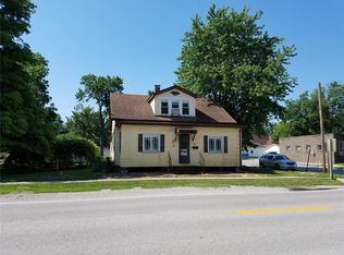 202 E Broadway, Trenton, IL 62293