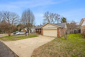 3rd image of 355 Cedar Creek Dr