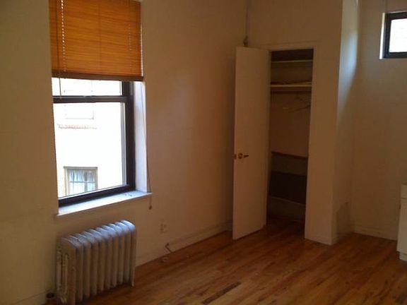 4th image of 620 W 158th St