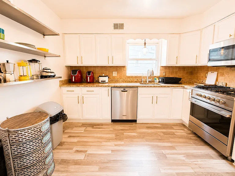 200 Lt Glenn Zamorski Dr — Photo 23