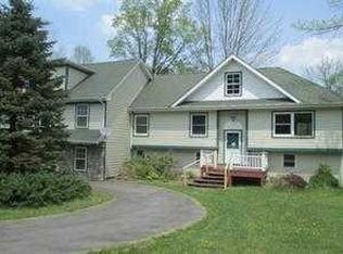 15 Sage Rd, Pawling, NY 12564