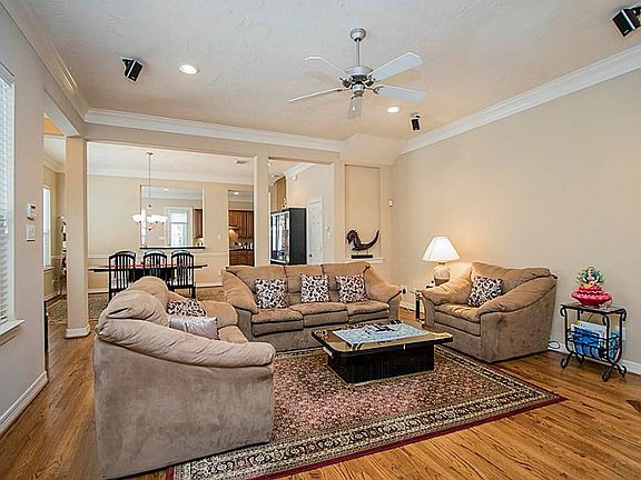 5th image of 145 White Dr