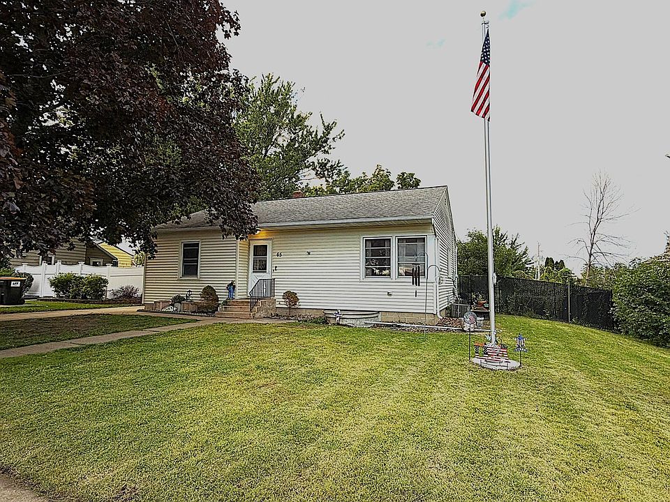 1st image of 65 1st St SE