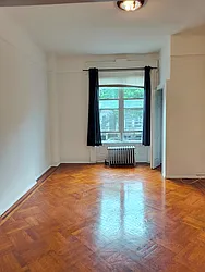 Rented by Dyer Estate Mgmt