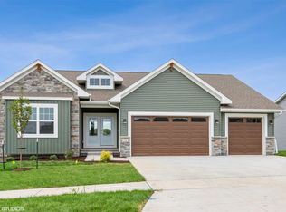 1103 High Ridge Trl, Solon, IA 52333