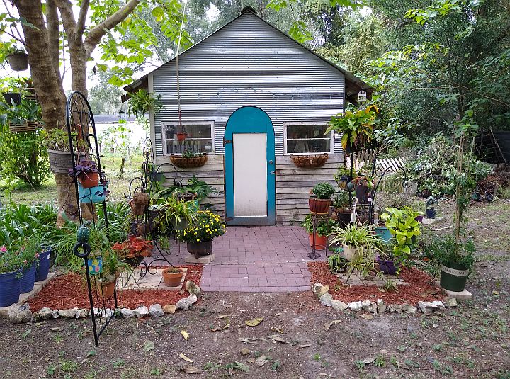 Greenhouse/ she shed