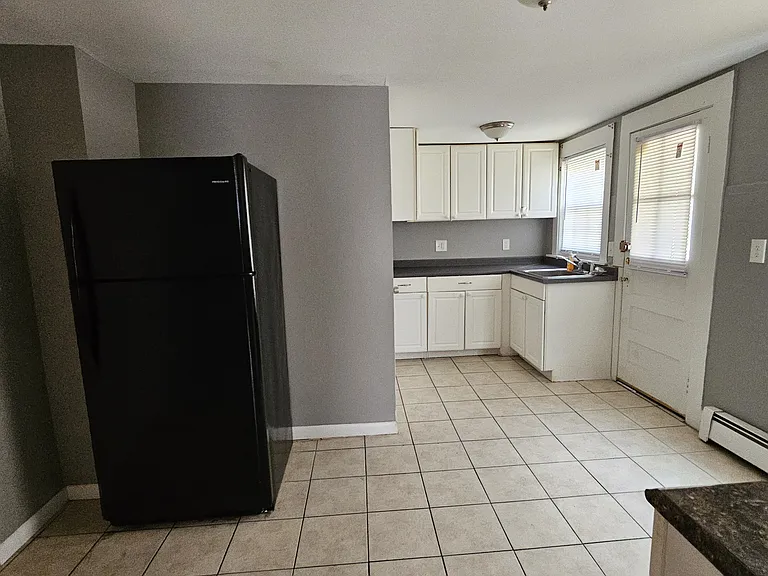 18 Maple St #18 — Photo 1