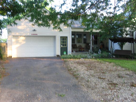 2nd image of 606 Belvidere Ave