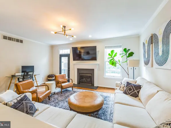 517 Bullock St #13, Conshohocken, PA 19428