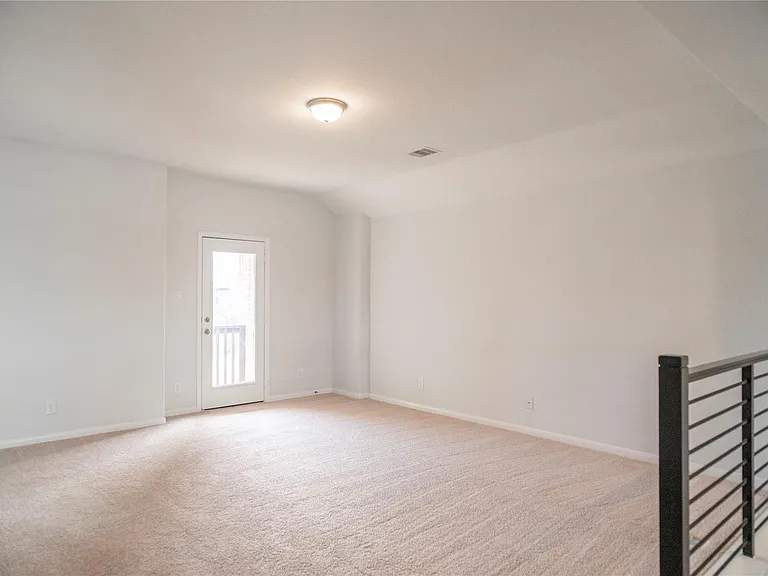 208 Cambria Green Ln — Photo 23