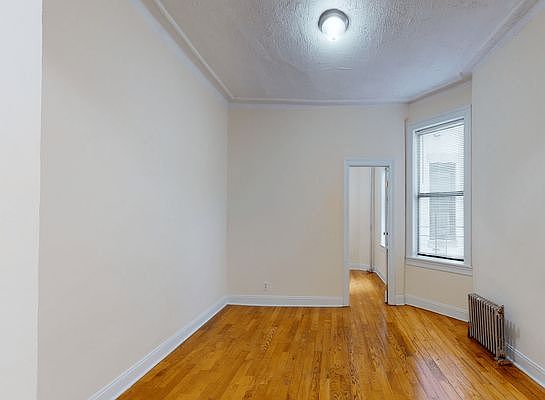 3rd image of 1061 Saint Nicholas Ave #45