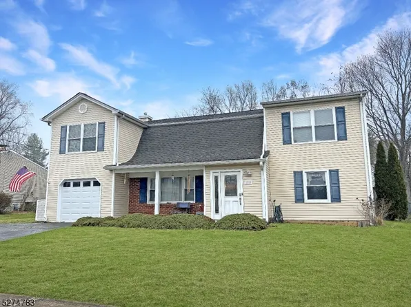11 Chatham Rd, Mount Olive Twp., NJ 07836