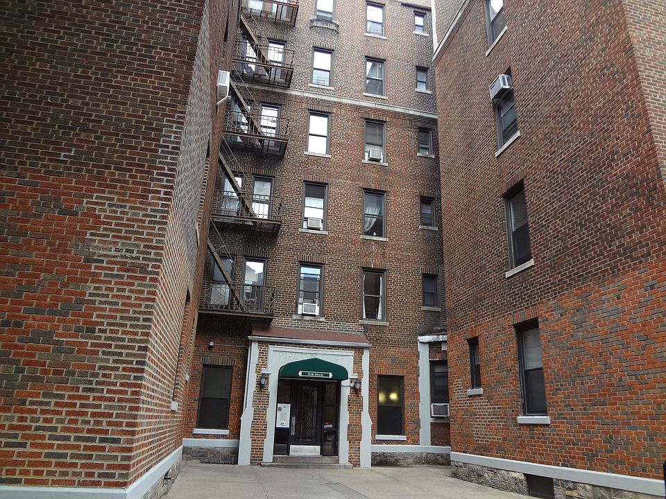 1st image of 3516 34th St #1/J