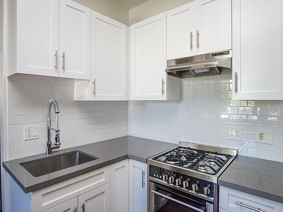 2nd image of 5908 N Figueroa St #1