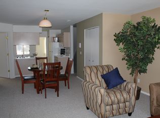 9180 Chatwell Club Ln APT 22, Davison, MI 48423