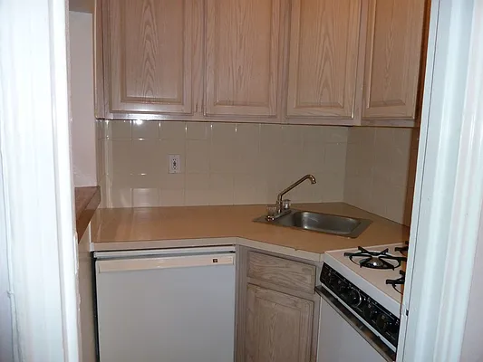 Rented by Prince Real Estate Associates LLC | media 6