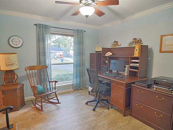5th image of 4327 Long Grove Dr