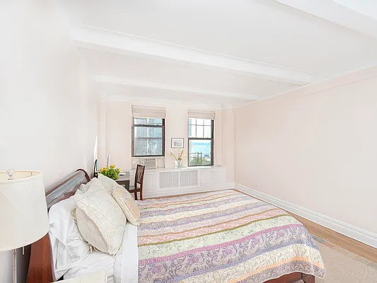 Sold by Sotheby's International Realty | media 19