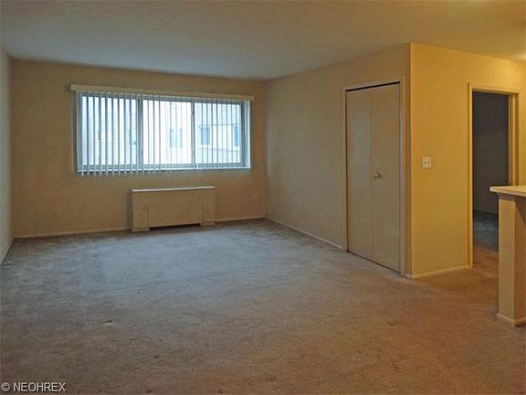 5th image of 18501 Hilliard Blvd APT 414