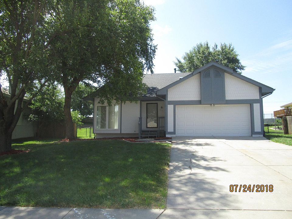1st image of 313 Windsor Dr