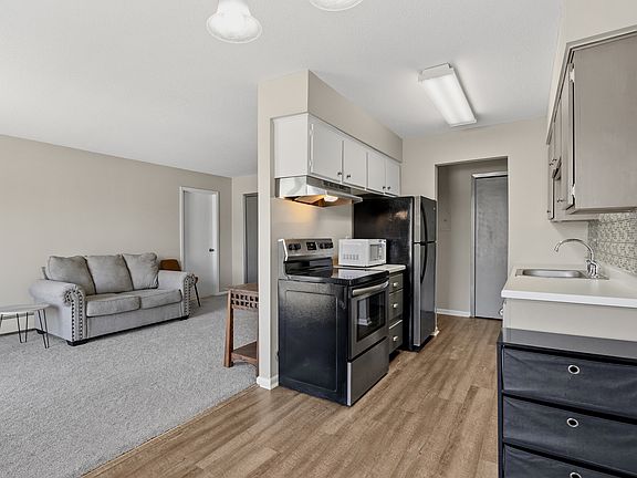 5th image of 810 9th Ave S APT 8