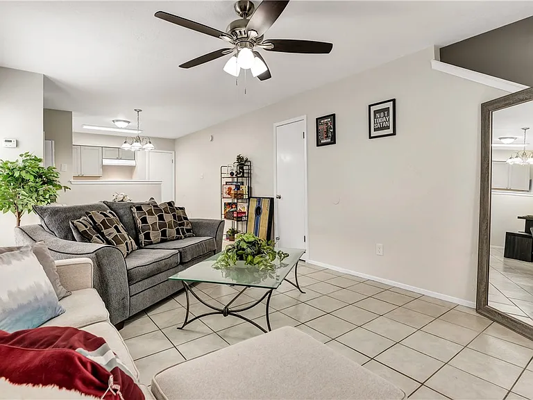 1516 Hawk Tree Dr #A — Photo 3