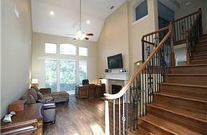 5th image of 4333 Milsop Dr