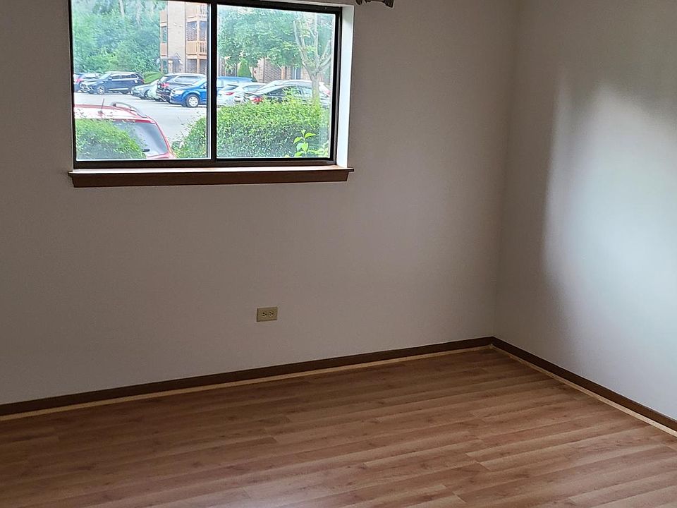 2nd image of 2240 Abbeywood Dr APT D