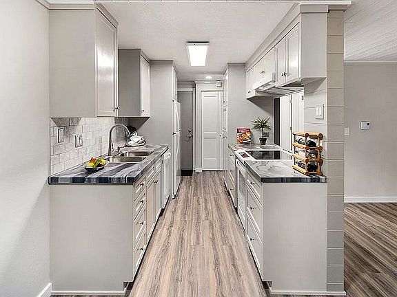 4th image of 12744 NE 116th Ln #K32