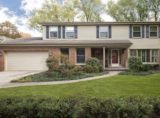 2849 Shannon Rd, Northbrook, IL 60062