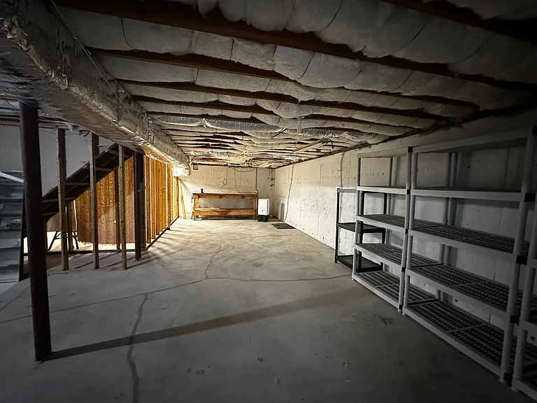 487 Carpenter Ln — Photo 25