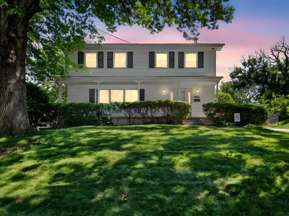 2534 Madison Ave, Des Moines, IA 50310