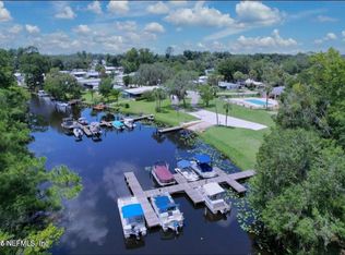 148 LAKE MARGO Drive, Satsuma, FL 32189