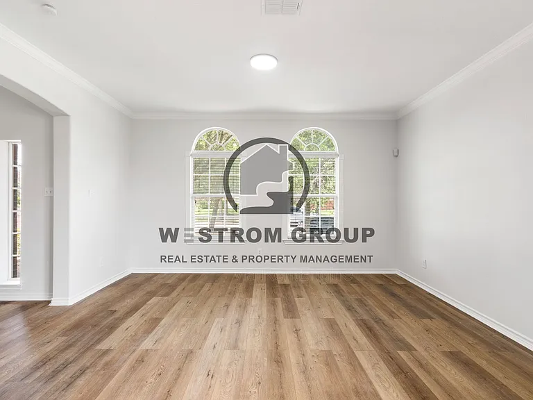 1738 Rock Ridge Dr — Photo 5