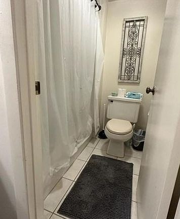 5th image of 357 Lakeview Dr #2A